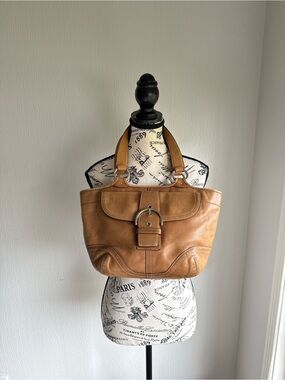 Coach soho buckle tote